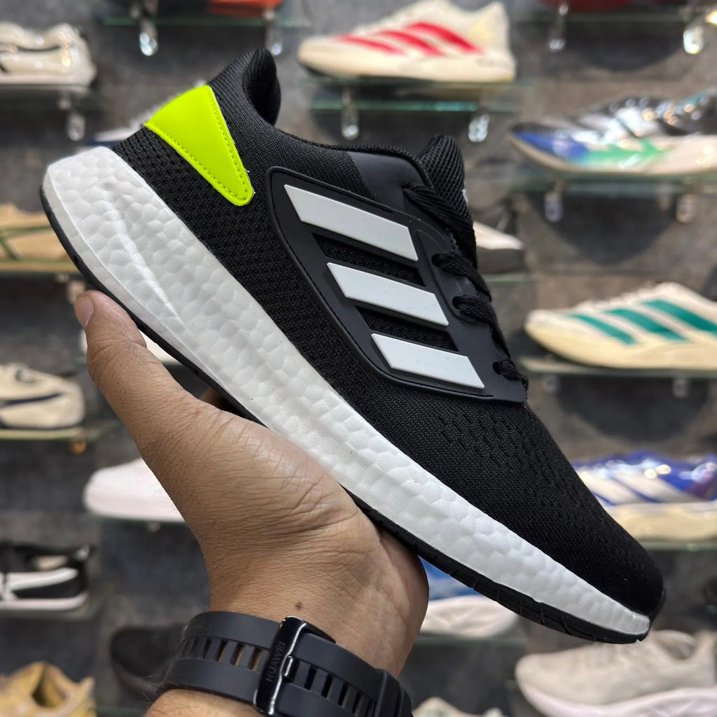 Ad PureBoost 22 Black / Solar Yellow