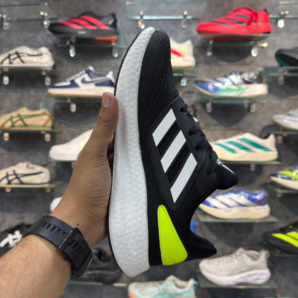 Ad PureBoost 22 Black / Solar Yellow
