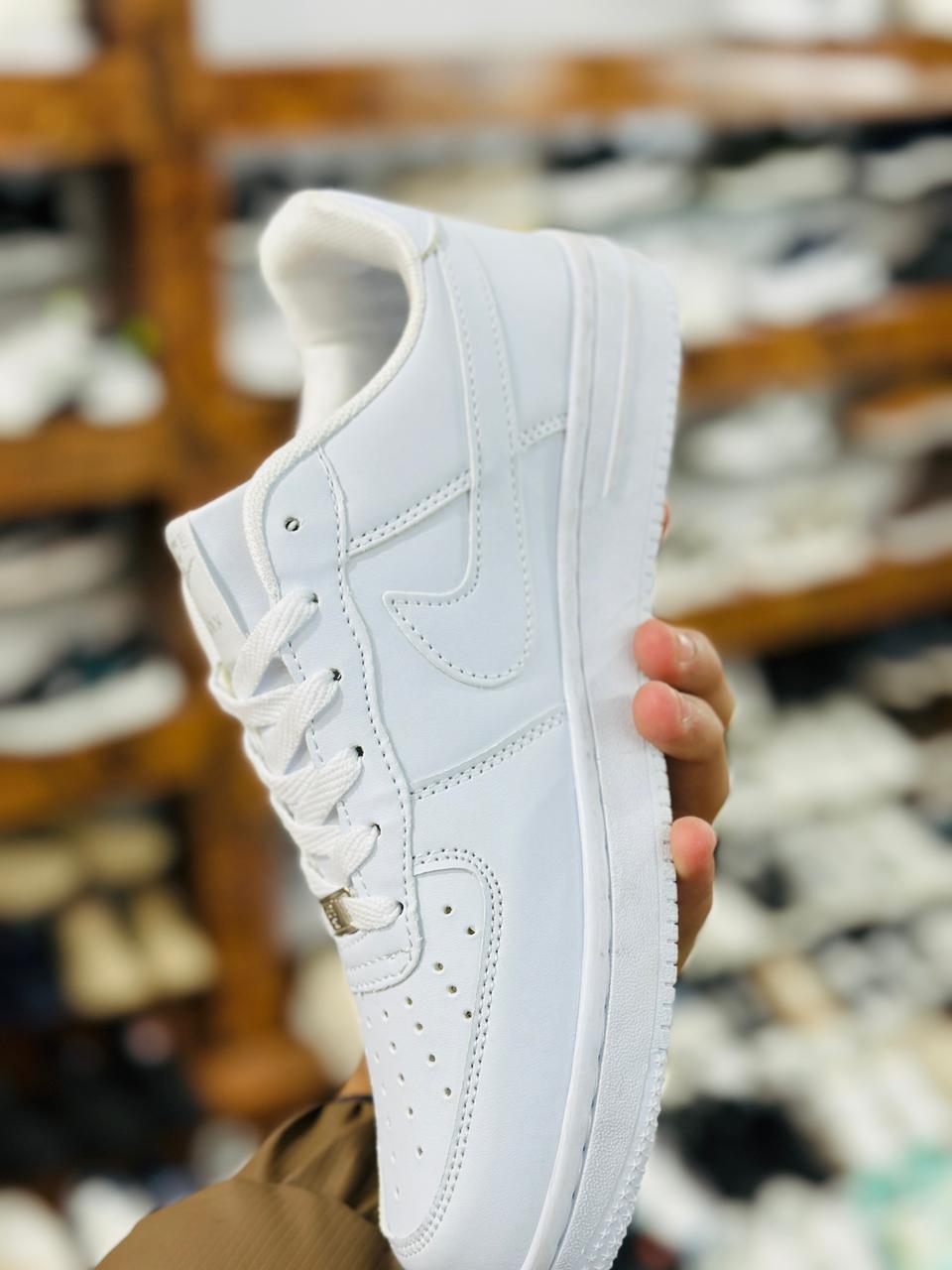 NIKE AIR GLACIER