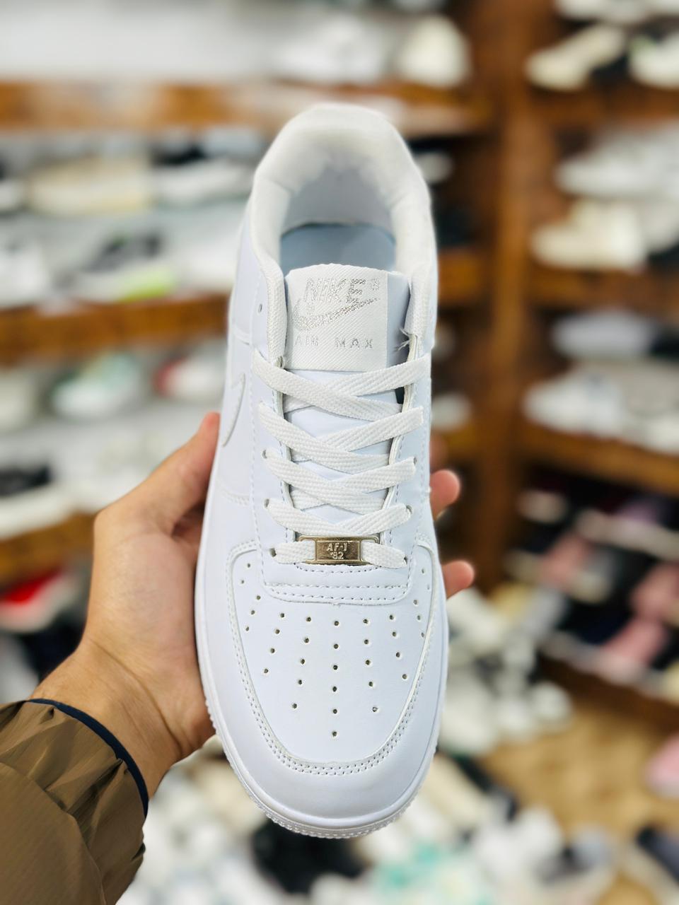 NIKE AIR GLACIER